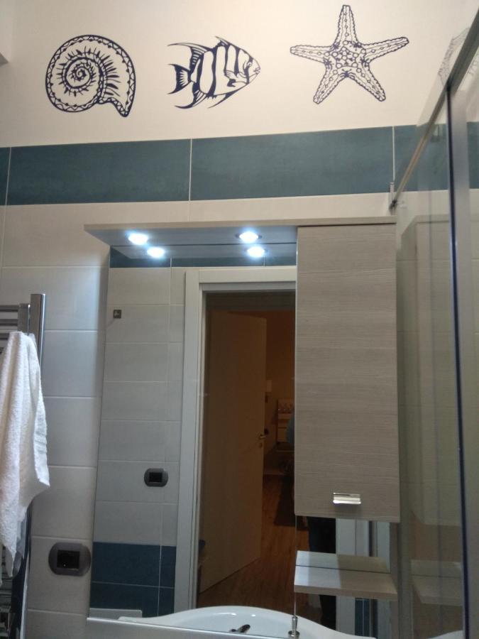 Blue Rose Private Room ซาแลร์โน ภายนอก รูปภาพ